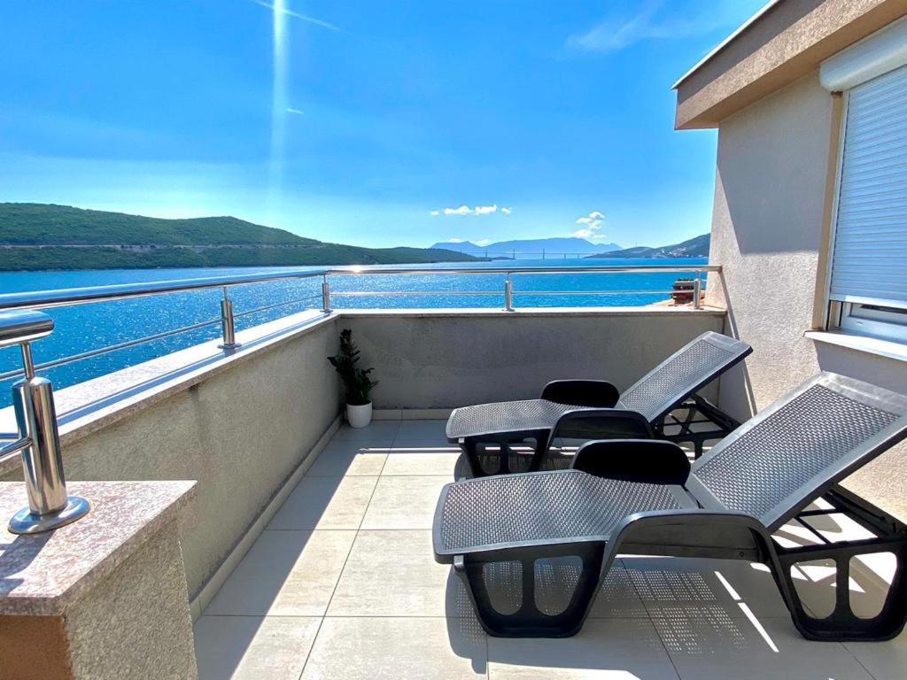 Apartments Domane Nenad ネウム エクステリア 写真