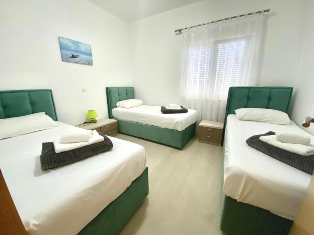 Apartments Domane Nenad ネウム エクステリア 写真