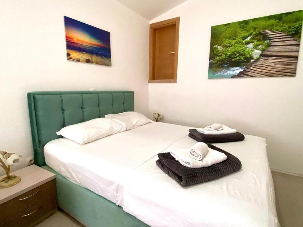 Apartments Domane Nenad ネウム エクステリア 写真