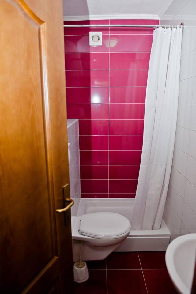 Apartments Domane Nenad ネウム エクステリア 写真